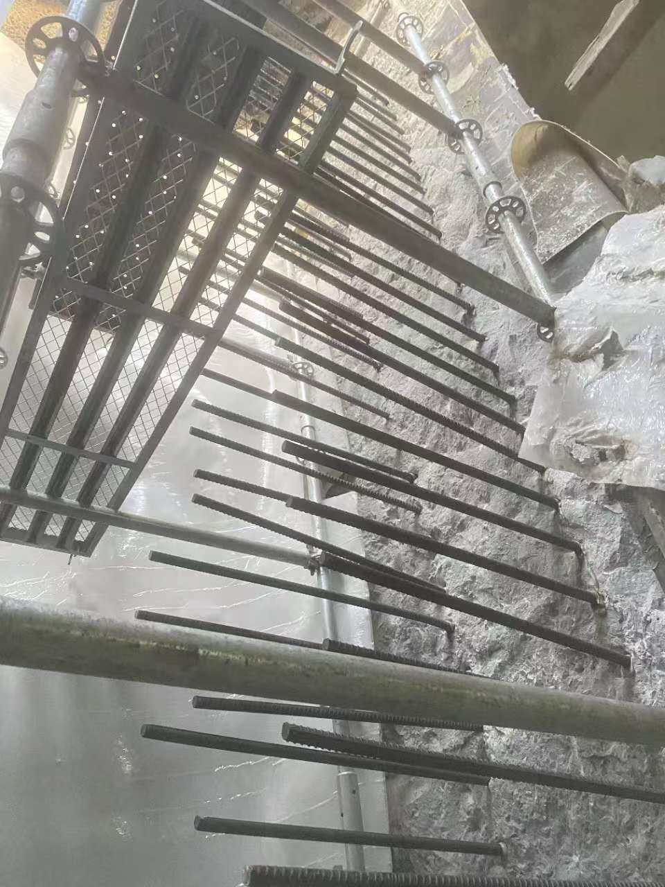 潜江墙体开裂有没有安全隐患?