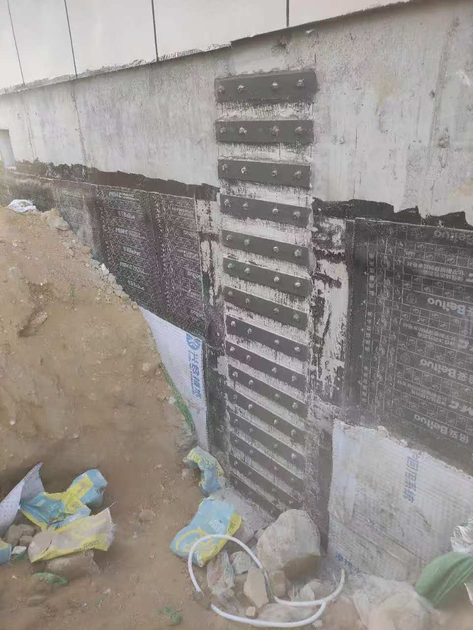 潜江房屋柱子加固方法